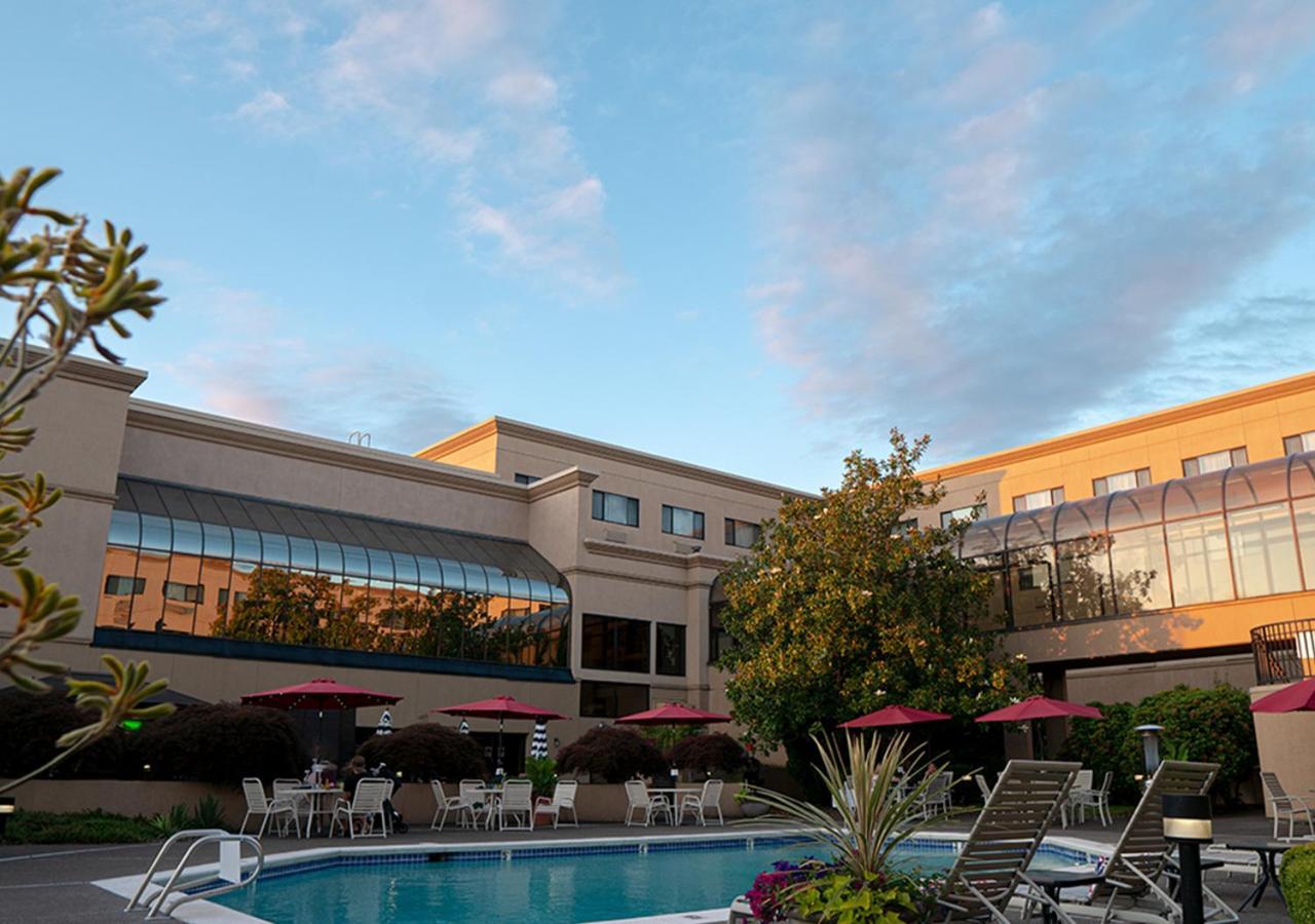 Monarch Hotel & Conference Center Clackamas Exterior foto