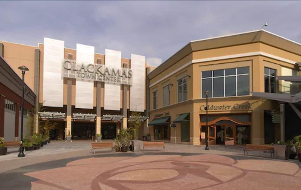 Monarch Hotel & Conference Center Clackamas Exterior foto
